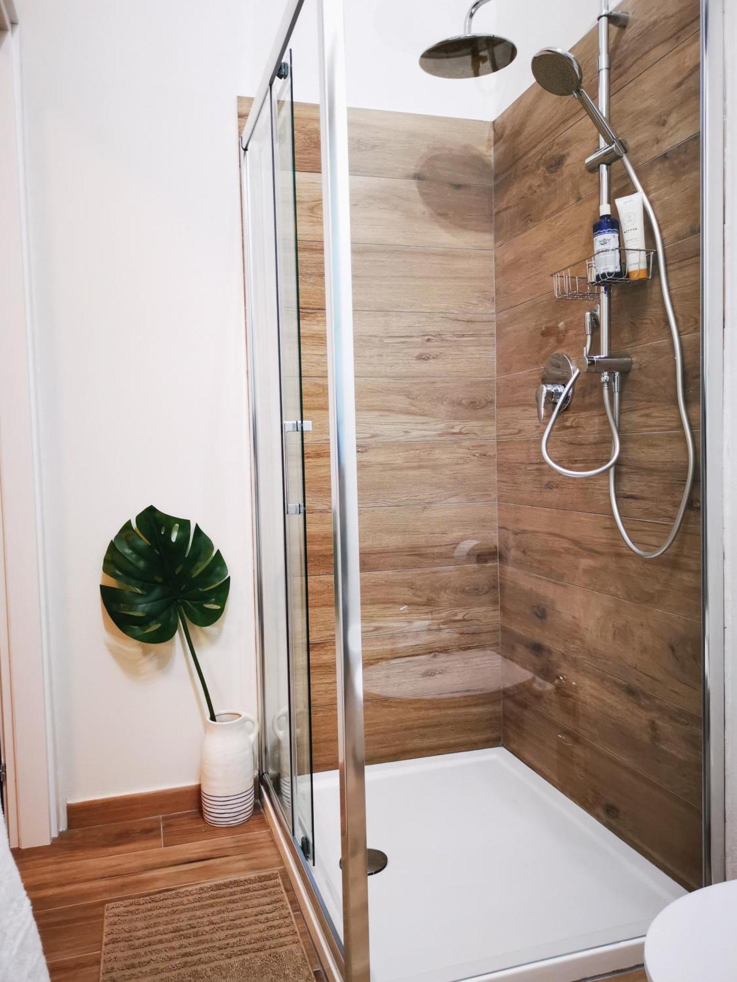 Spacious Apartment 50 Meters From The Metro Милан Номер фото